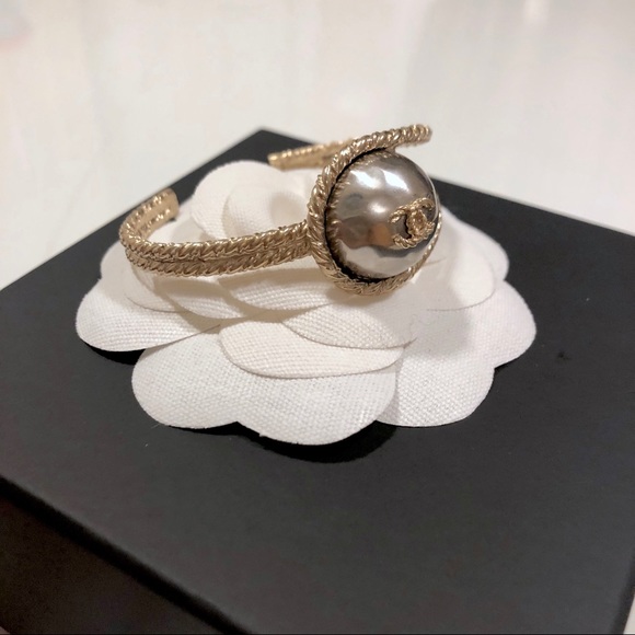 🚫SOLD🚫 Chanel Adjustable Braided CC Cuff - Picture 2 of 8